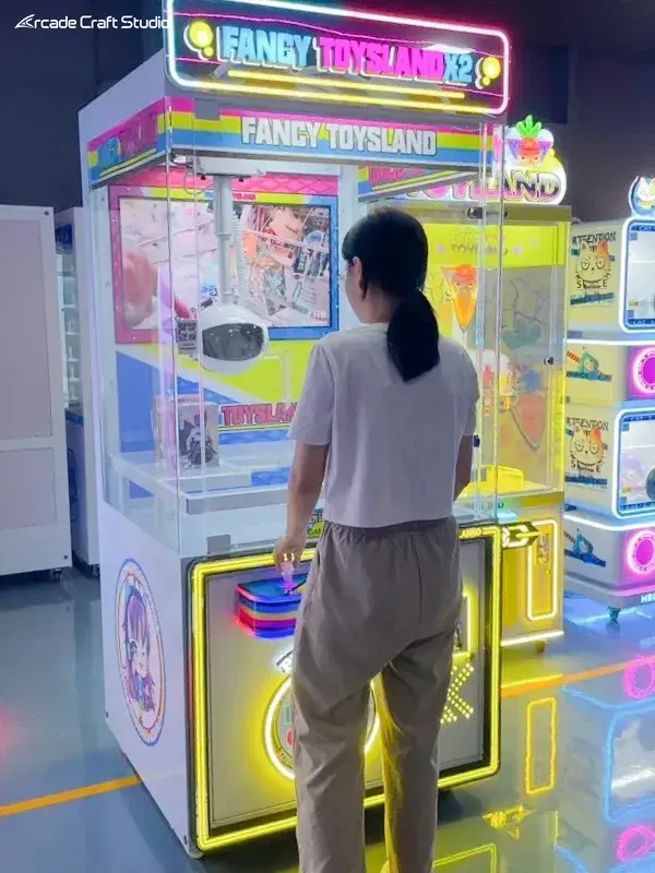 Fancy Toysland X2 Crane Claw Machine
