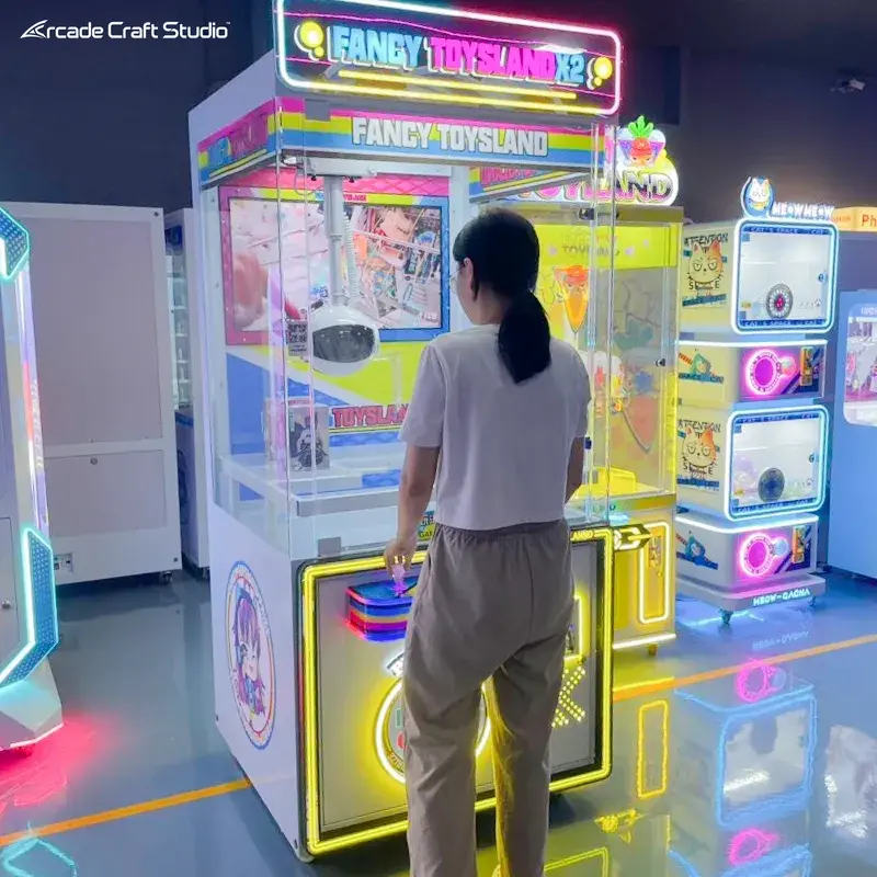 Fancy Toysland X2 Crane Claw Machine