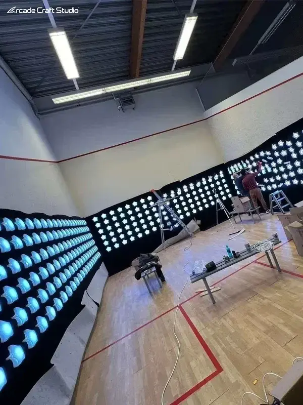 Climbing Wall Game & Catch The Light Game