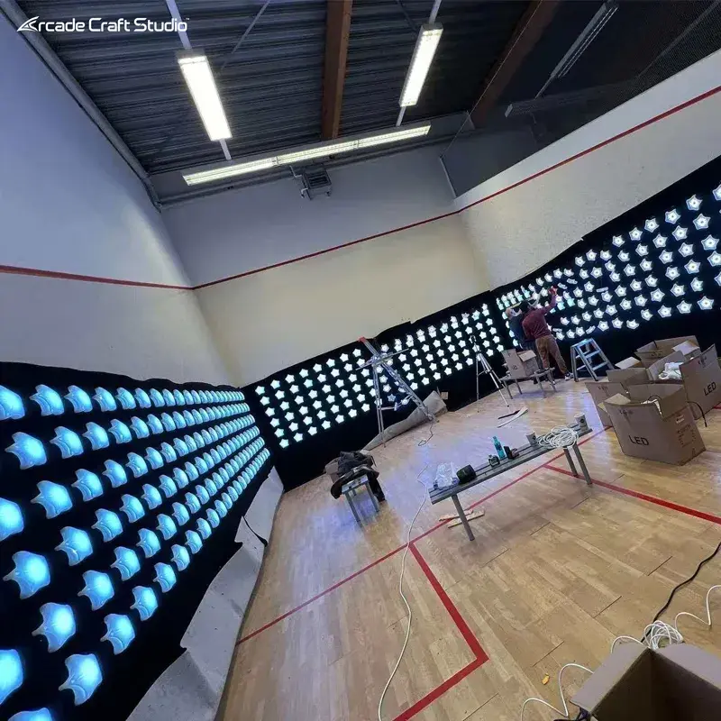 Climbing Wall Game & Catch The Light Game