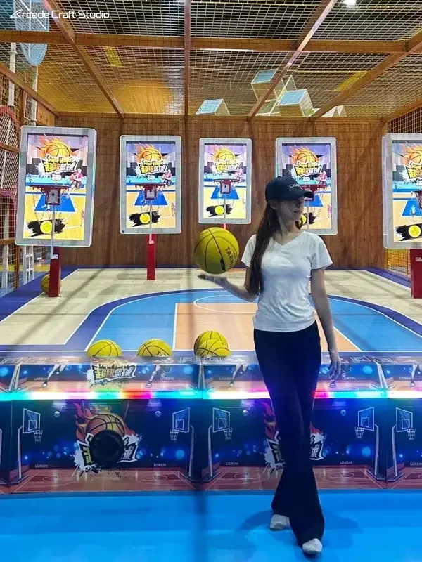 Multiplayer Indoor Basketball Game Simulation