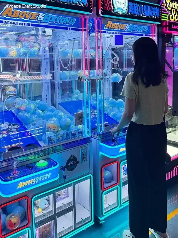 Happy Clipping Gachapon Claw Machine Prize Redemption Games